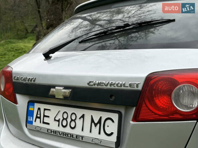 Серый Шевроле Лачетти, объемом двигателя 1.6 л и пробегом 120 тыс. км за 4000 $, фото 5 на Automoto.ua