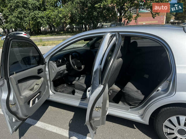 Серый Шевроле Лачетти, объемом двигателя 1.6 л и пробегом 283 тыс. км за 4750 $, фото 12 на Automoto.ua