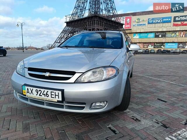 Серый Шевроле Лачетти, объемом двигателя 1.8 л и пробегом 138 тыс. км за 5700 $, фото 1 на Automoto.ua
