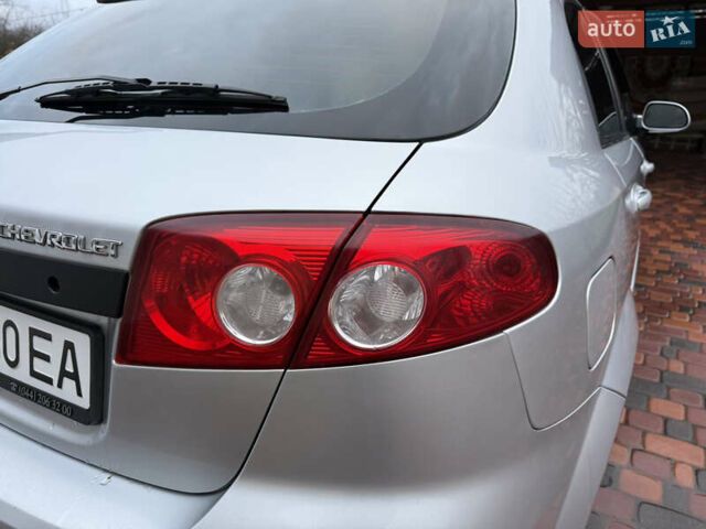 Серый Шевроле Лачетти, объемом двигателя 1.6 л и пробегом 216 тыс. км за 4900 $, фото 23 на Automoto.ua