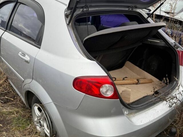 Серый Шевроле Лачетти, объемом двигателя 1.6 л и пробегом 190 тыс. км за 1250 $, фото 2 на Automoto.ua