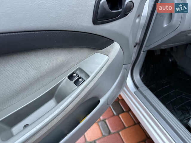 Серый Шевроле Лачетти, объемом двигателя 1.6 л и пробегом 216 тыс. км за 4900 $, фото 32 на Automoto.ua
