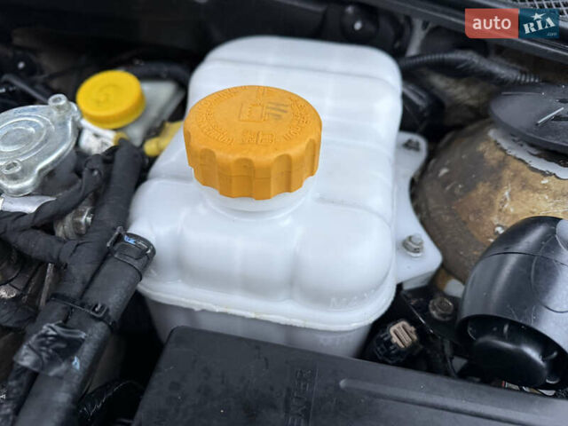 Серый Шевроле Лачетти, объемом двигателя 1.6 л и пробегом 216 тыс. км за 4900 $, фото 49 на Automoto.ua