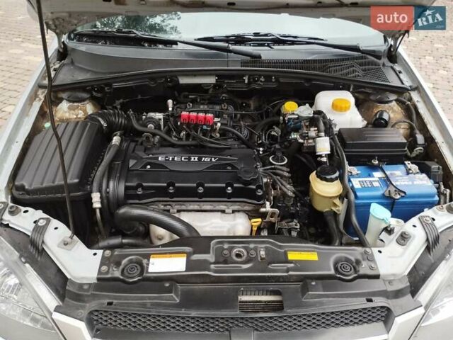 Серый Шевроле Лачетти, объемом двигателя 1.6 л и пробегом 216 тыс. км за 4860 $, фото 9 на Automoto.ua