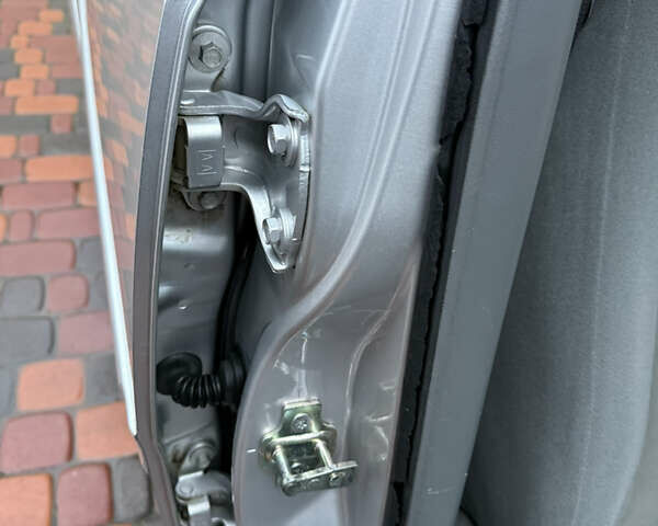 Серый Шевроле Лачетти, объемом двигателя 1.6 л и пробегом 216 тыс. км за 4900 $, фото 51 на Automoto.ua