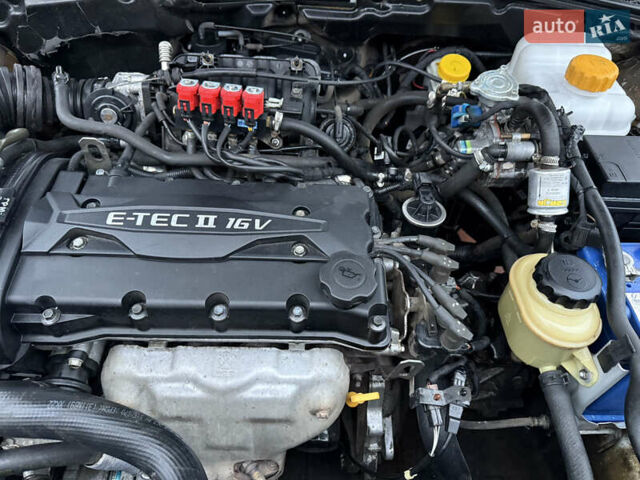 Серый Шевроле Лачетти, объемом двигателя 1.6 л и пробегом 216 тыс. км за 4900 $, фото 48 на Automoto.ua