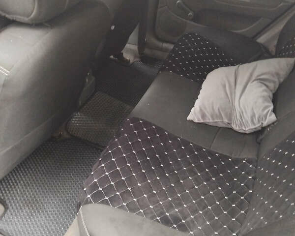 Серый Шевроле Лачетти, объемом двигателя 1.6 л и пробегом 211 тыс. км за 5000 $, фото 5 на Automoto.ua