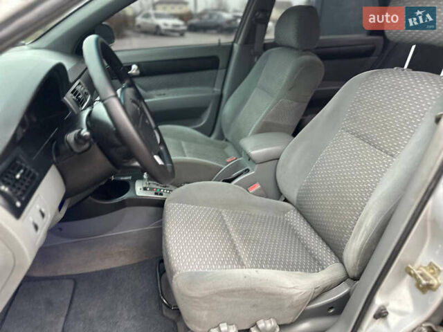 Сірий Шевроле Лачетті, об'ємом двигуна 1.8 л та пробігом 185 тис. км за 4500 $, фото 33 на Automoto.ua