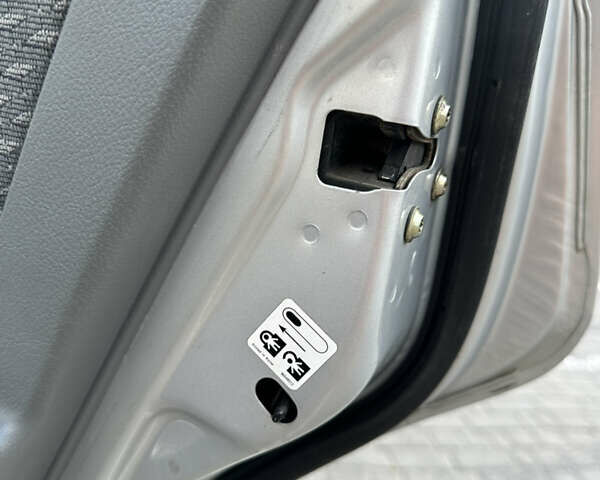 Серый Шевроле Лачетти, объемом двигателя 1.8 л и пробегом 136 тыс. км за 7500 $, фото 16 на Automoto.ua