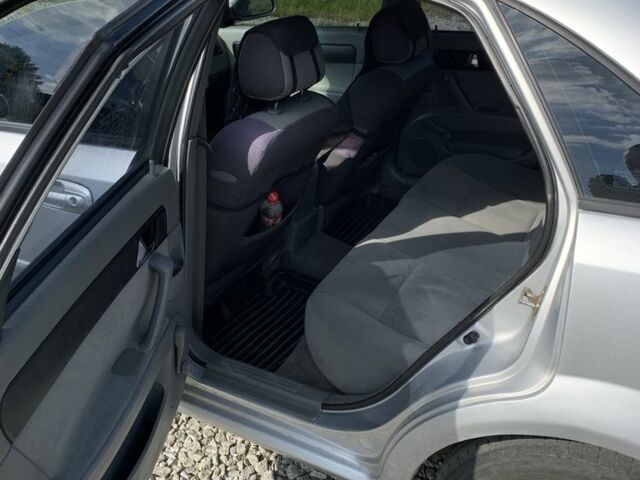 Серый Шевроле Лачетти, объемом двигателя 1.8 л и пробегом 400 тыс. км за 3450 $, фото 7 на Automoto.ua