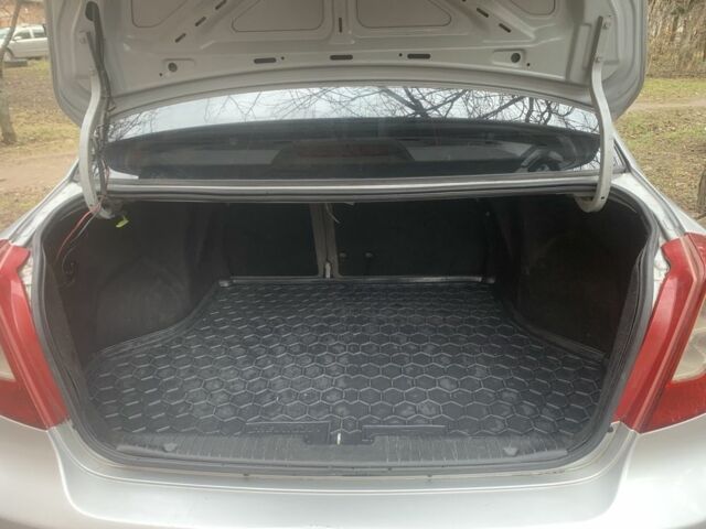 Серый Шевроле Лачетти, объемом двигателя 1.8 л и пробегом 397 тыс. км за 3600 $, фото 7 на Automoto.ua