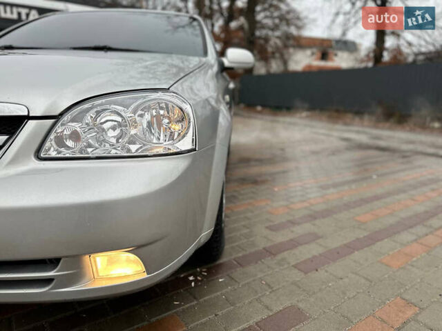 Сірий Шевроле Лачетті, об'ємом двигуна 1.8 л та пробігом 185 тис. км за 4500 $, фото 15 на Automoto.ua