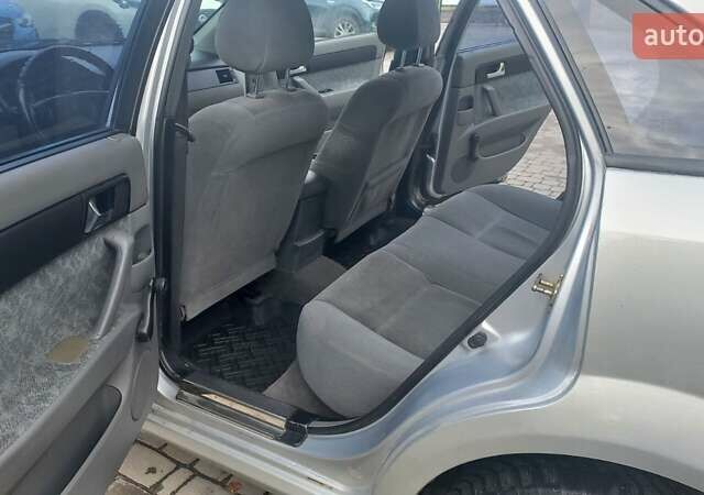 Серый Шевроле Лачетти, объемом двигателя 1.8 л и пробегом 320 тыс. км за 2999 $, фото 4 на Automoto.ua