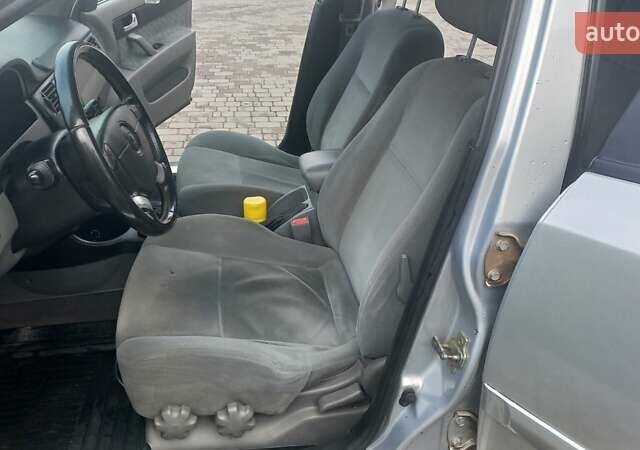 Серый Шевроле Лачетти, объемом двигателя 1.8 л и пробегом 320 тыс. км за 2999 $, фото 3 на Automoto.ua