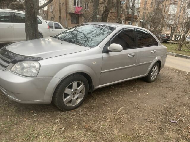 Серый Шевроле Лачетти, объемом двигателя 1.8 л и пробегом 397 тыс. км за 3600 $, фото 4 на Automoto.ua