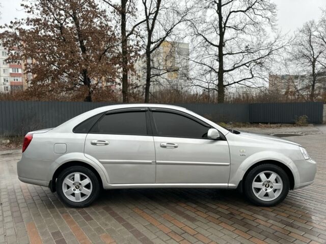 Серый Шевроле Лачетти, объемом двигателя 1.8 л и пробегом 180 тыс. км за 4500 $, фото 12 на Automoto.ua