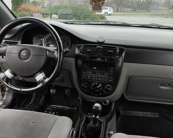 Серый Шевроле Лачетти, объемом двигателя 1.82 л и пробегом 222 тыс. км за 2999 $, фото 11 на Automoto.ua