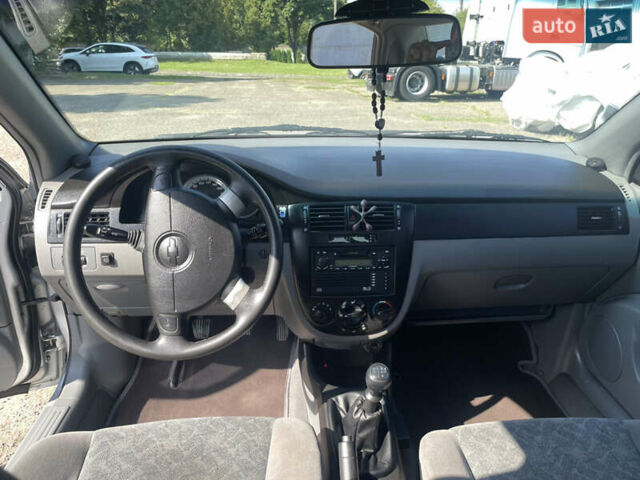 Сірий Шевроле Лачетті, об'ємом двигуна 1.8 л та пробігом 121 тис. км за 3100 $, фото 4 на Automoto.ua