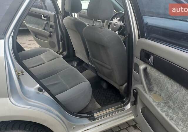 Серый Шевроле Лачетти, объемом двигателя 1.8 л и пробегом 320 тыс. км за 2999 $, фото 12 на Automoto.ua