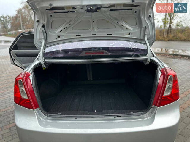 Сірий Шевроле Лачетті, об'ємом двигуна 1.8 л та пробігом 185 тис. км за 4500 $, фото 58 на Automoto.ua