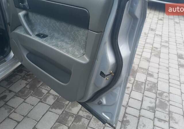 Серый Шевроле Лачетти, объемом двигателя 1.8 л и пробегом 320 тыс. км за 2999 $, фото 14 на Automoto.ua