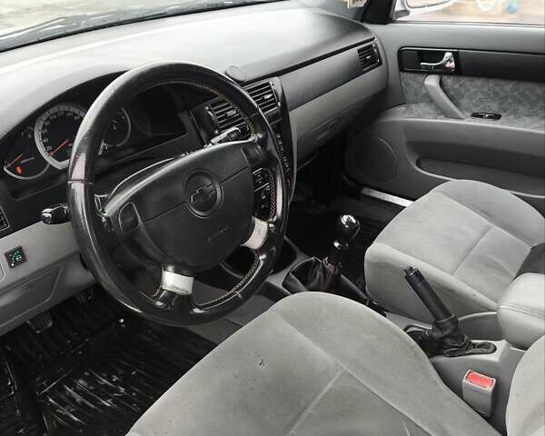 Серый Шевроле Лачетти, объемом двигателя 1.82 л и пробегом 222 тыс. км за 2999 $, фото 8 на Automoto.ua