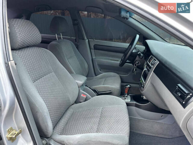 Сірий Шевроле Лачетті, об'ємом двигуна 1.8 л та пробігом 185 тис. км за 4500 $, фото 55 на Automoto.ua
