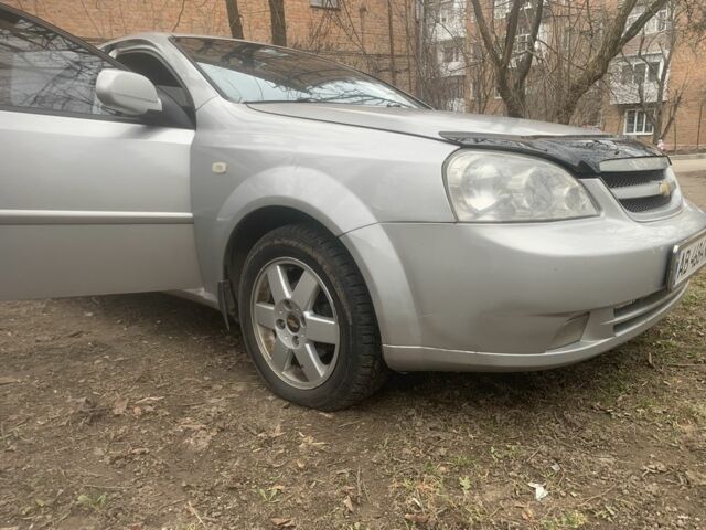 Серый Шевроле Лачетти, объемом двигателя 1.8 л и пробегом 397 тыс. км за 3600 $, фото 2 на Automoto.ua