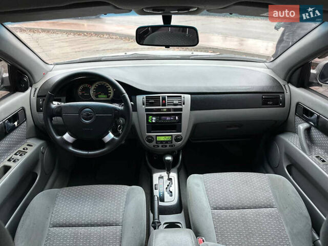 Сірий Шевроле Лачетті, об'ємом двигуна 1.8 л та пробігом 185 тис. км за 4500 $, фото 41 на Automoto.ua