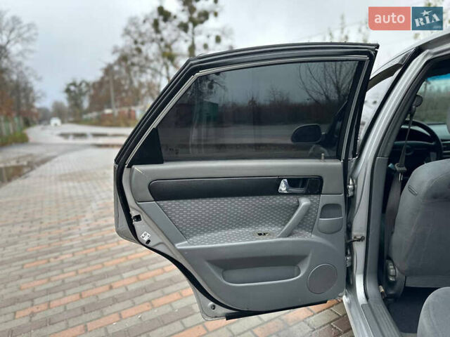 Сірий Шевроле Лачетті, об'ємом двигуна 1.8 л та пробігом 185 тис. км за 4500 $, фото 38 на Automoto.ua