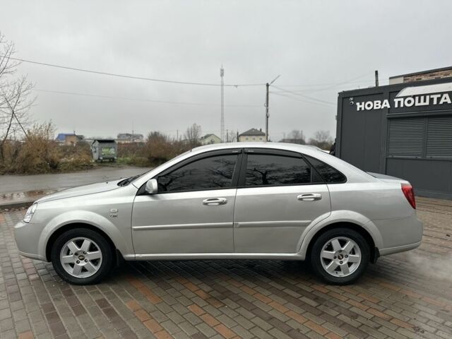 Серый Шевроле Лачетти, объемом двигателя 1.8 л и пробегом 180 тыс. км за 4500 $, фото 7 на Automoto.ua