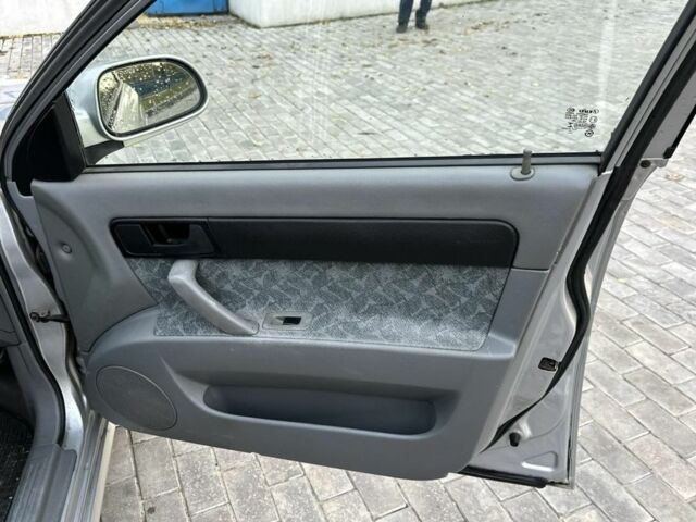 Серый Шевроле Лачетти, объемом двигателя 1.8 л и пробегом 170 тыс. км за 3599 $, фото 22 на Automoto.ua