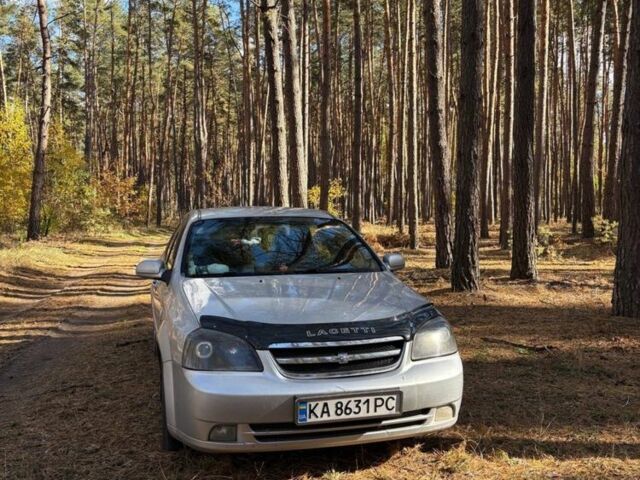 Сірий Шевроле Лачетті, об'ємом двигуна 1.8 л та пробігом 268 тис. км за 3900 $, фото 1 на Automoto.ua
