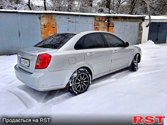 Серый Шевроле Лачетти, объемом двигателя 1.8 л и пробегом 250 тыс. км за 3950 $, фото 6 на Automoto.ua