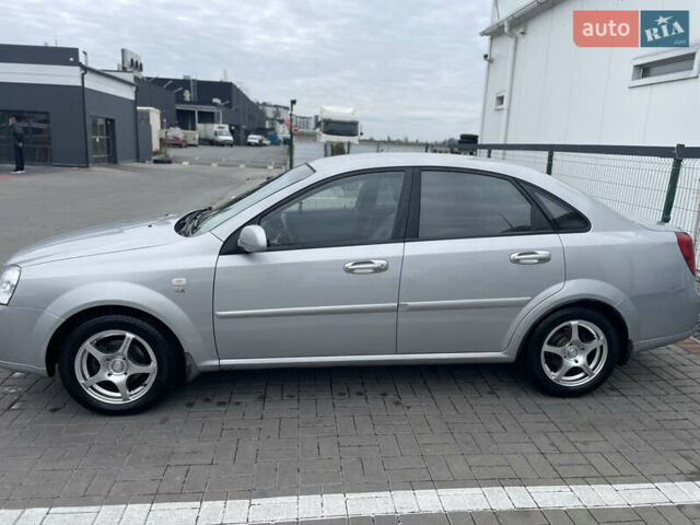 Серый Шевроле Лачетти, объемом двигателя 1.8 л и пробегом 309 тыс. км за 4499 $, фото 3 на Automoto.ua