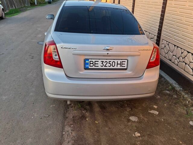 Серый Шевроле Лачетти, объемом двигателя 1.8 л и пробегом 189 тыс. км за 4500 $, фото 4 на Automoto.ua