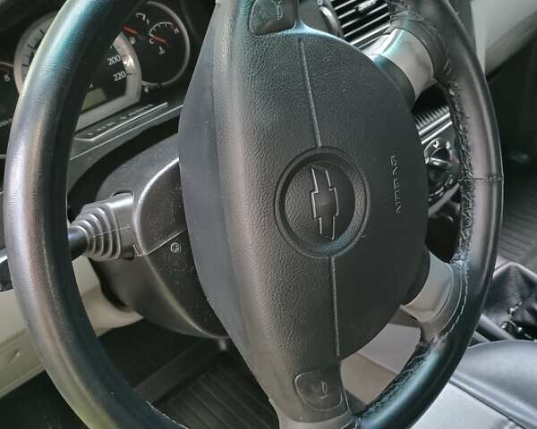 Сірий Шевроле Лачетті, об'ємом двигуна 1.6 л та пробігом 238 тис. км за 3999 $, фото 25 на Automoto.ua