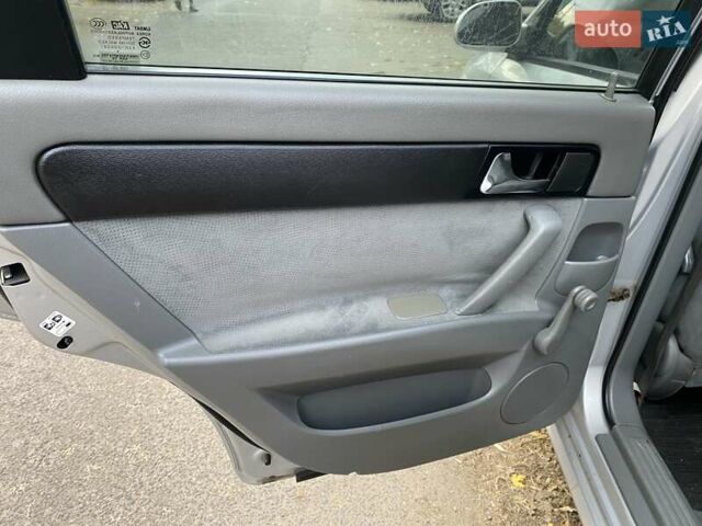 Серый Шевроле Лачетти, объемом двигателя 1.8 л и пробегом 224 тыс. км за 3200 $, фото 17 на Automoto.ua