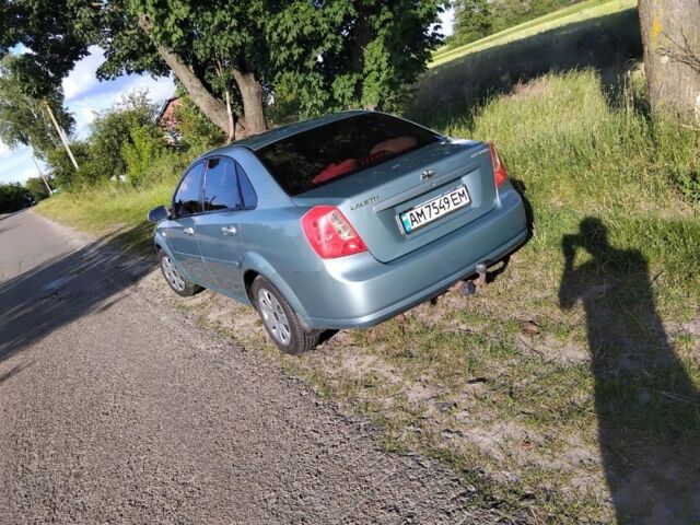 Серый Шевроле Лачетти, объемом двигателя 1.8 л и пробегом 213 тыс. км за 3800 $, фото 1 на Automoto.ua