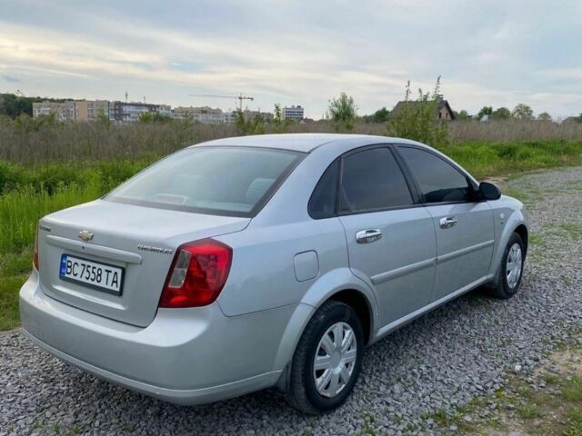 Сірий Шевроле Лачетті, об'ємом двигуна 1.6 л та пробігом 190 тис. км за 3990 $, фото 2 на Automoto.ua