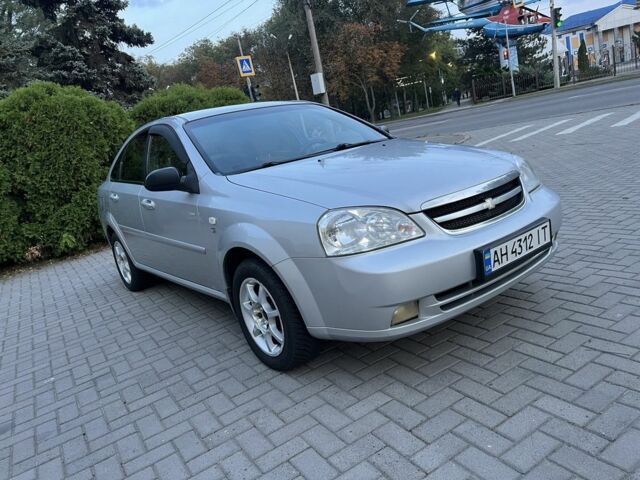 Серый Шевроле Лачетти, объемом двигателя 1.6 л и пробегом 290 тыс. км за 3850 $, фото 1 на Automoto.ua