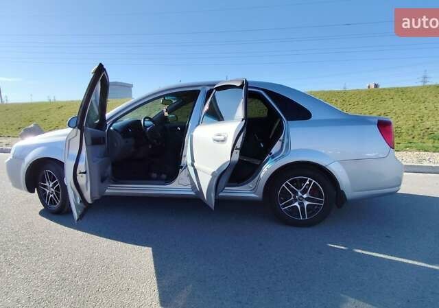 Сірий Шевроле Лачетті, об'ємом двигуна 1.8 л та пробігом 220 тис. км за 5600 $, фото 12 на Automoto.ua