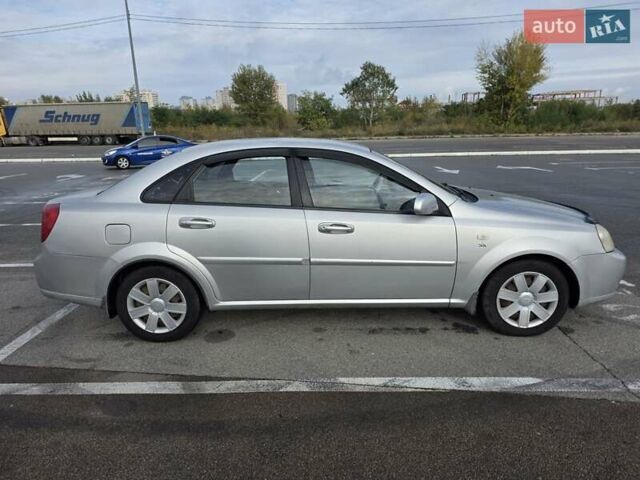 Сірий Шевроле Лачетті, об'ємом двигуна 1.8 л та пробігом 167 тис. км за 4000 $, фото 5 на Automoto.ua