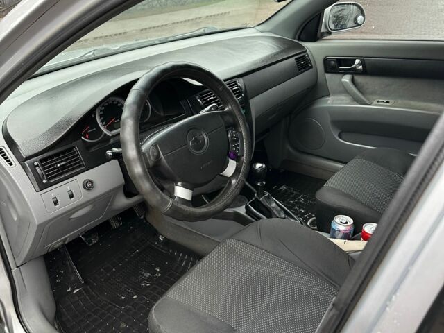 Сірий Шевроле Лачетті, об'ємом двигуна 1.8 л та пробігом 230 тис. км за 3800 $, фото 9 на Automoto.ua