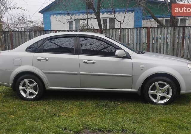 Серый Шевроле Лачетти, объемом двигателя 1.8 л и пробегом 209 тыс. км за 3700 $, фото 8 на Automoto.ua