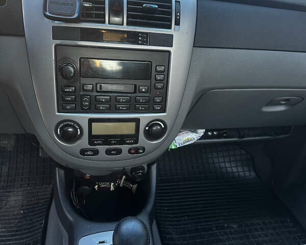 Серый Шевроле Лачетти, объемом двигателя 1.8 л и пробегом 122 тыс. км за 4700 $, фото 20 на Automoto.ua