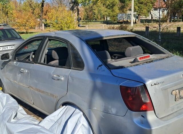 Серый Шевроле Лачетти, объемом двигателя 0 л и пробегом 300 тыс. км за 1800 $, фото 4 на Automoto.ua