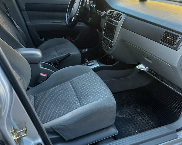 Серый Шевроле Лачетти, объемом двигателя 1.8 л и пробегом 122 тыс. км за 4700 $, фото 13 на Automoto.ua