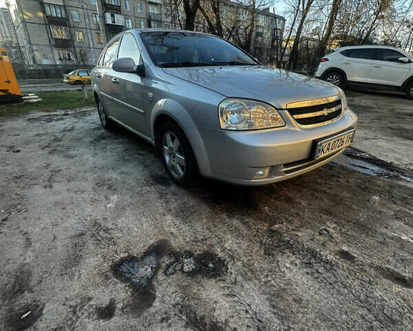Серый Шевроле Лачетти, объемом двигателя 1.8 л и пробегом 122 тыс. км за 4700 $, фото 4 на Automoto.ua
