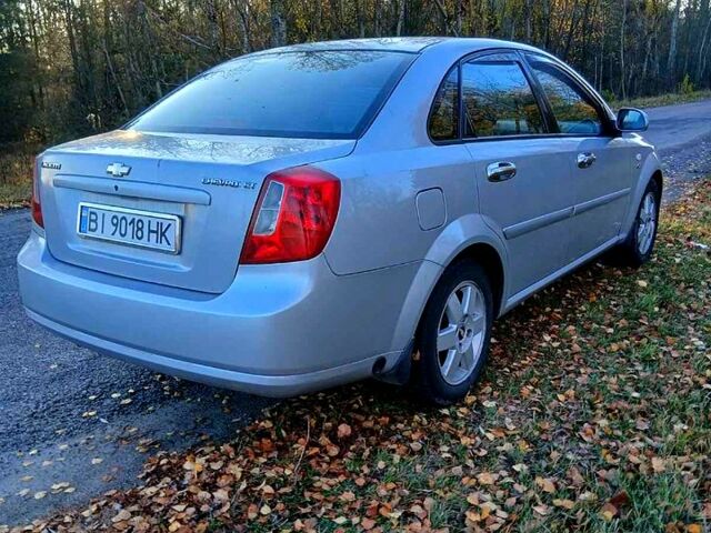 Серый Шевроле Лачетти, объемом двигателя 1.8 л и пробегом 189 тыс. км за 3999 $, фото 2 на Automoto.ua